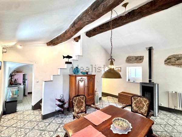 casa indipendente in vendita ad Imperia