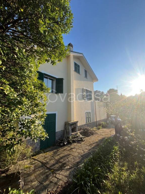 casa indipendente in vendita ad Imperia