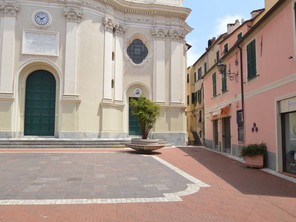 appartamento in vendita ad Imperia in zona Oneglia