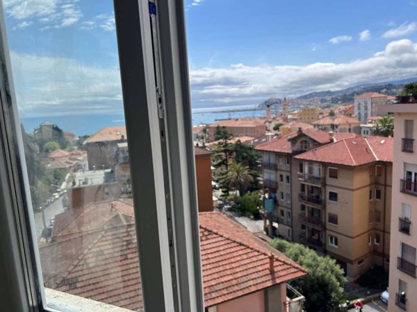 appartamento in vendita ad Imperia