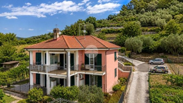appartamento in vendita ad Imperia