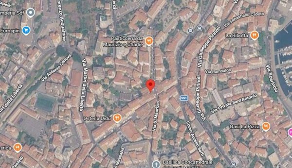 appartamento in vendita ad Imperia in zona Porto Maurizio