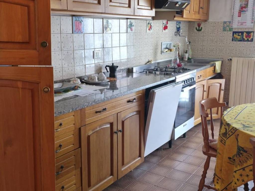 appartamento in vendita ad Imperia in zona Oneglia
