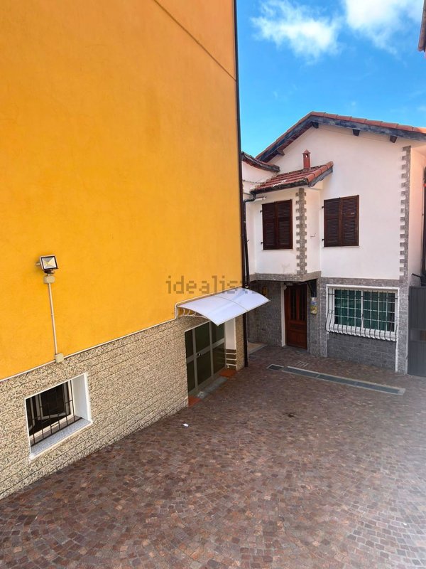 appartamento in vendita ad Imperia in zona Oneglia