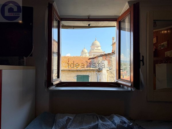 appartamento in vendita ad Imperia in zona Porto Maurizio