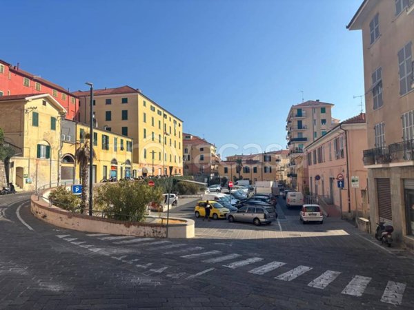 appartamento in vendita ad Imperia in zona Porto Maurizio