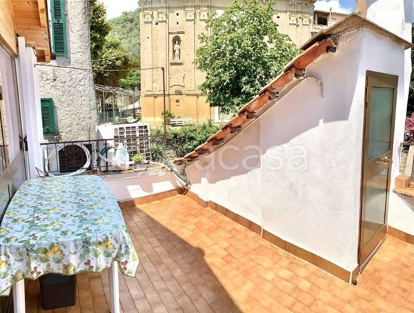 appartamento in vendita ad Imperia in zona Moltedo