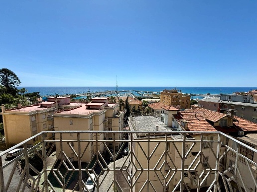 appartamento in vendita ad Imperia in zona Oneglia