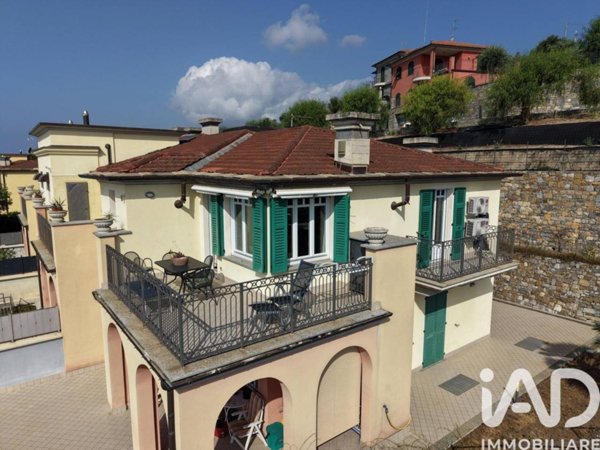 appartamento in vendita ad Imperia in zona Porto Maurizio