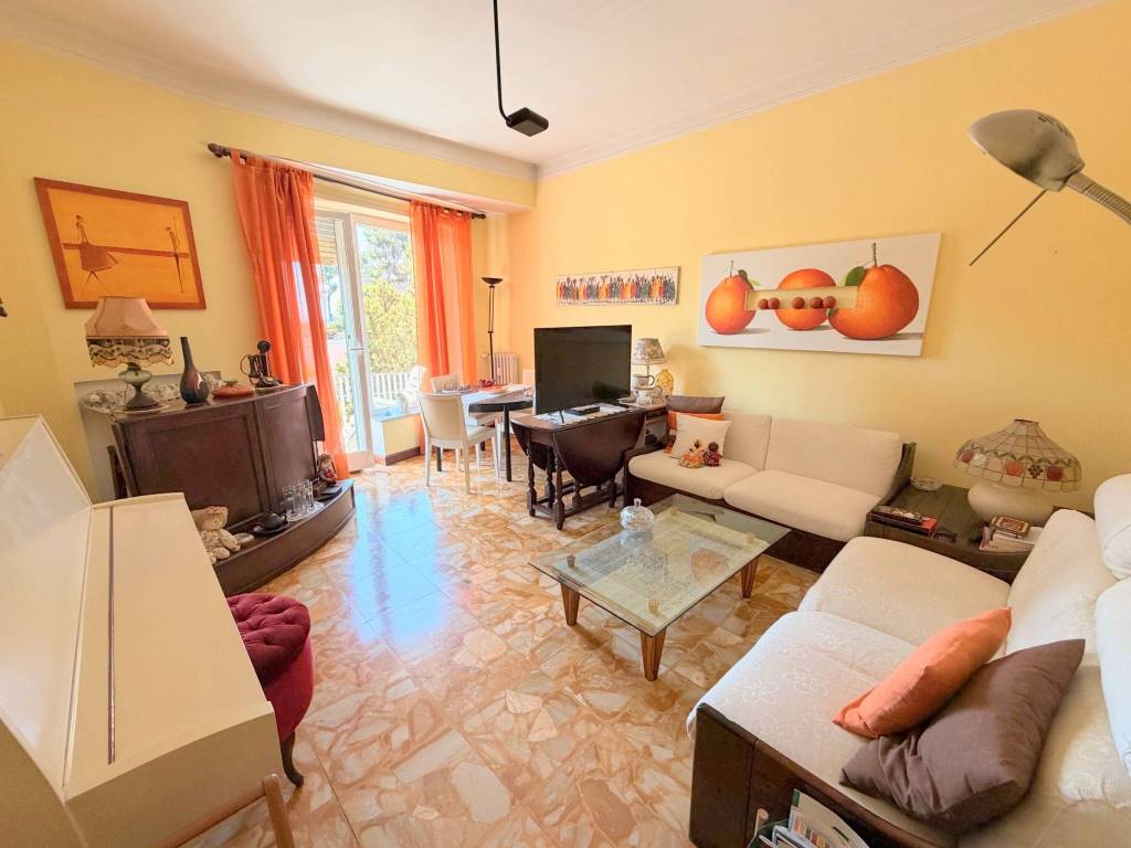 appartamento in vendita ad Imperia