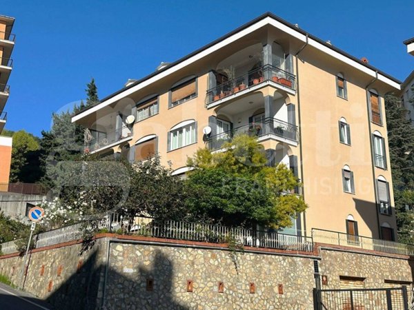 appartamento in vendita ad Imperia in zona Oneglia