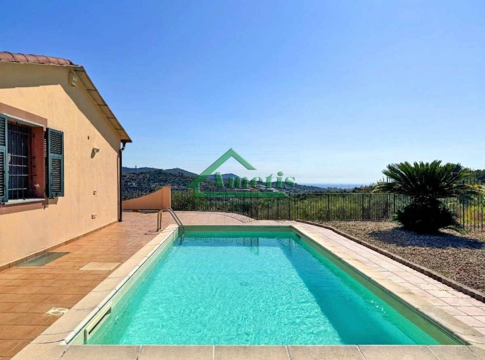 casa indipendente in vendita ad Imperia in zona Torrazza / Clavi