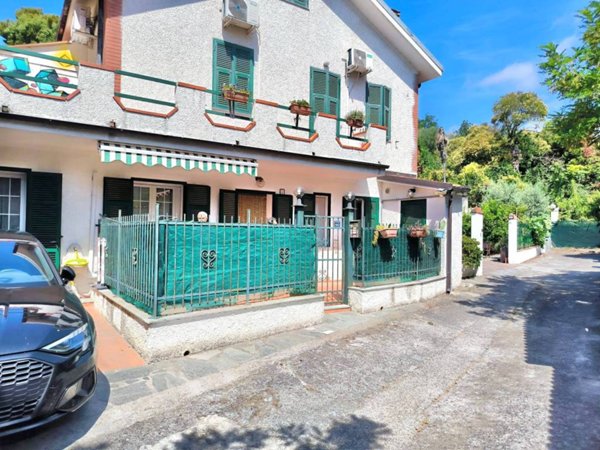 casa indipendente in vendita ad Imperia in zona Porto Maurizio