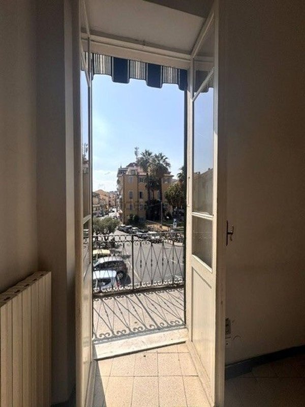 appartamento in vendita ad Imperia in zona Oneglia