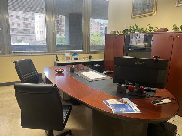 ufficio in vendita ad Imperia in zona Oneglia