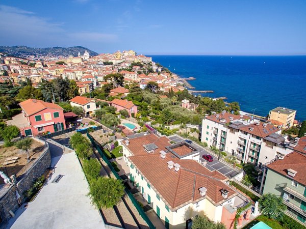 appartamento in vendita ad Imperia in zona Oneglia