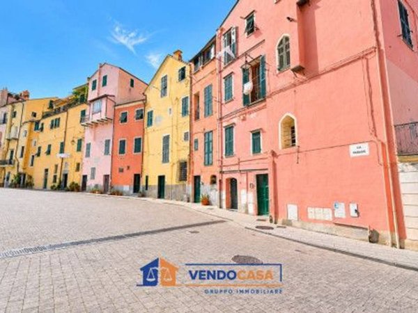 appartamento in vendita ad Imperia in zona Porto Maurizio