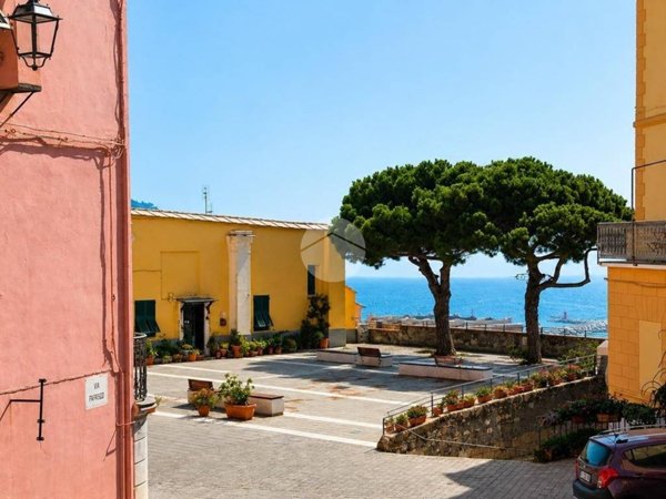 appartamento in vendita ad Imperia in zona Porto Maurizio