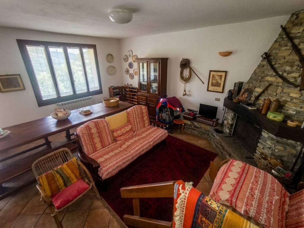 casa indipendente in vendita ad Imperia