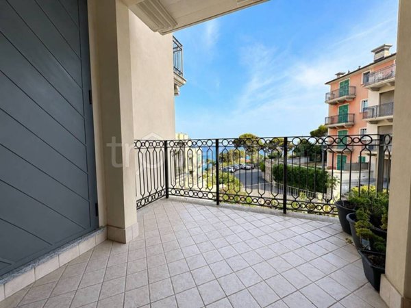 appartamento in vendita ad Imperia in zona Porto Maurizio