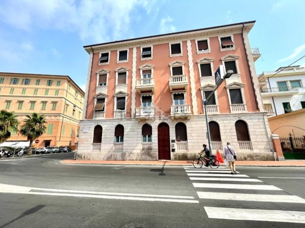 appartamento in vendita ad Imperia in zona Oneglia