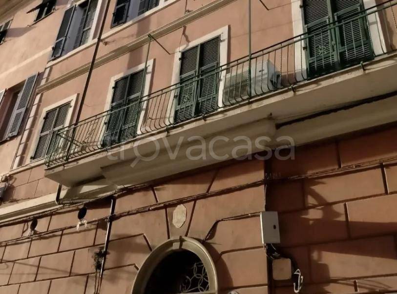 appartamento in vendita ad Imperia in zona Porto Maurizio