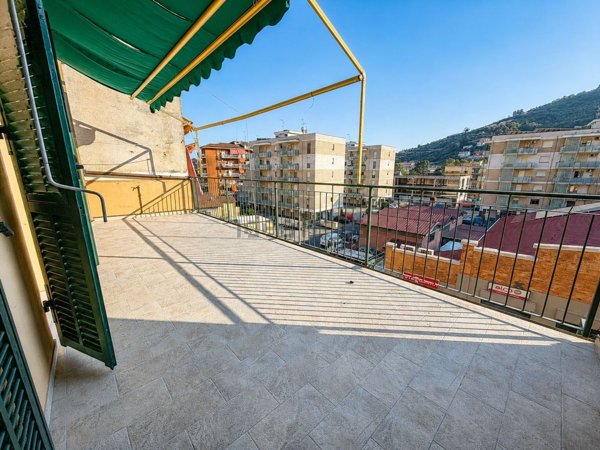 appartamento in vendita ad Imperia