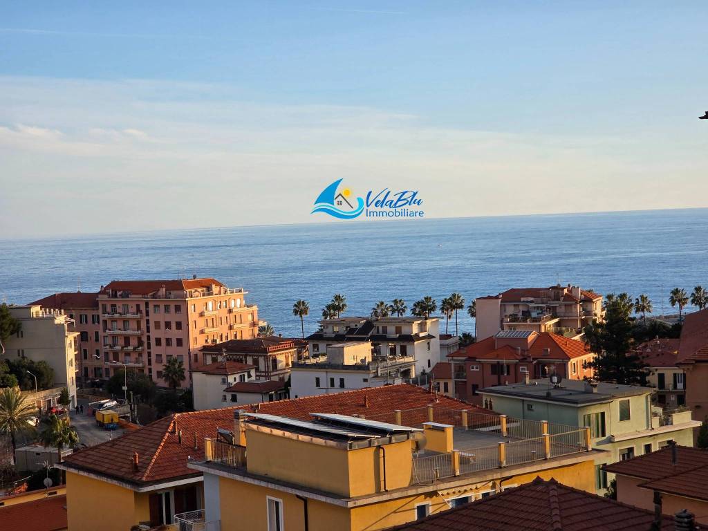 appartamento in vendita ad Imperia in zona Oneglia