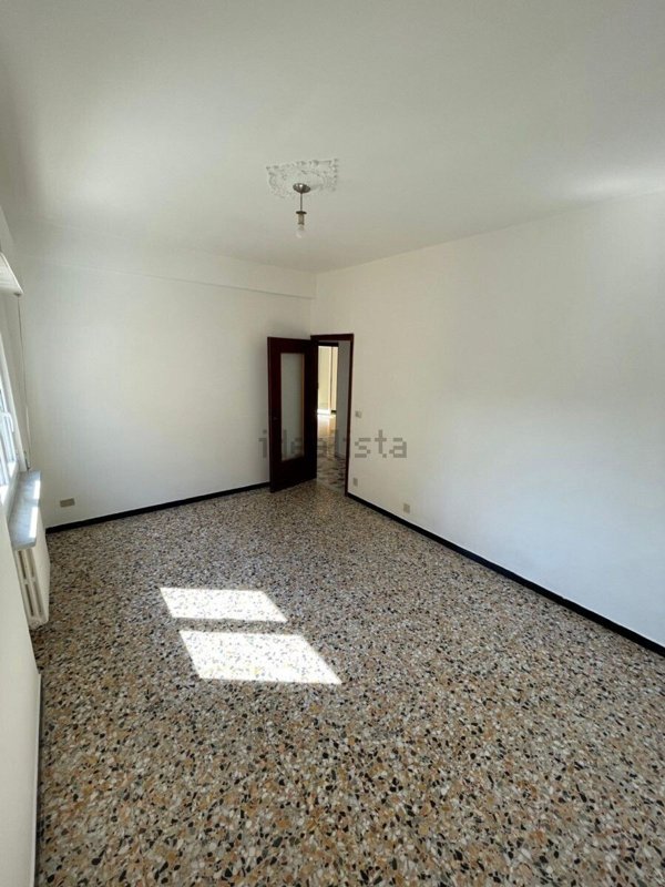 appartamento in vendita ad Imperia in zona Artallo
