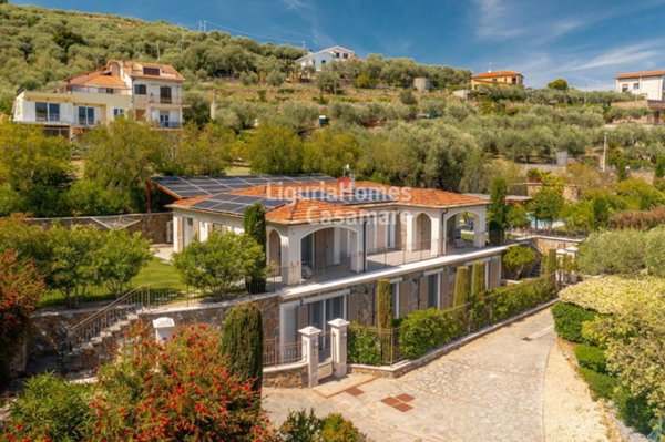 casa indipendente in vendita ad Imperia in zona Torrazza / Clavi