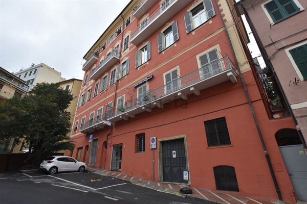 locale di sgombero in vendita ad Imperia in zona Porto Maurizio