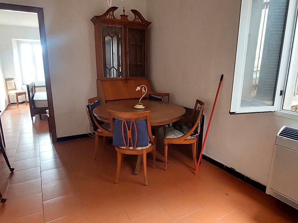 appartamento in vendita ad Imperia in zona Artallo