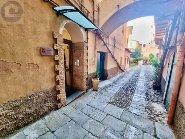 appartamento in vendita ad Imperia in zona Porto Maurizio