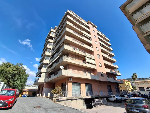 appartamento in vendita ad Imperia in zona Oneglia