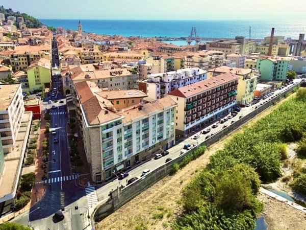 appartamento in vendita ad Imperia in zona Oneglia