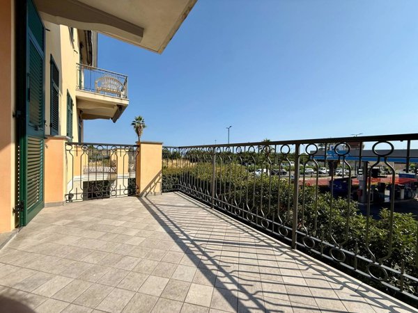 appartamento in vendita ad Imperia