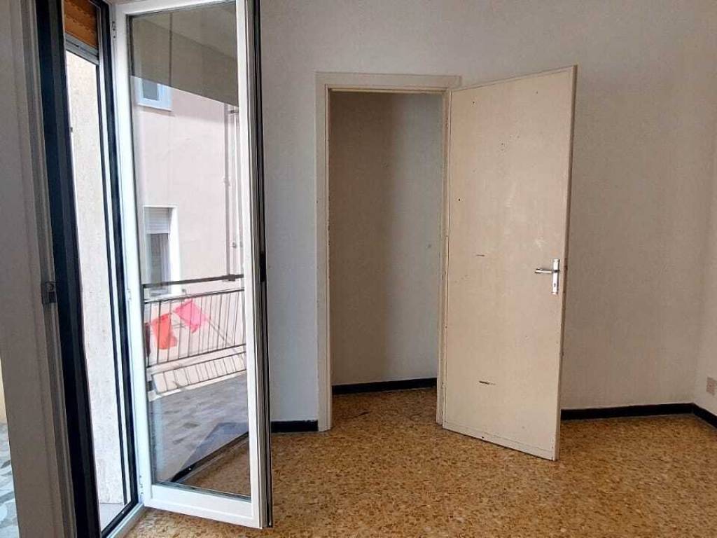 appartamento in vendita ad Imperia in zona Artallo
