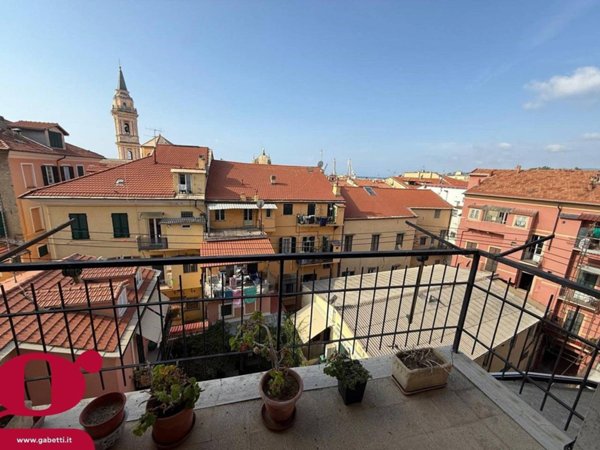 appartamento in vendita ad Imperia in zona Oneglia