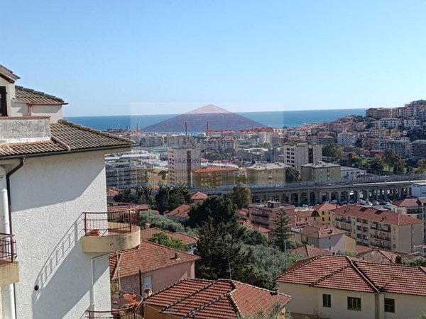 appartamento in vendita ad Imperia in zona Oneglia