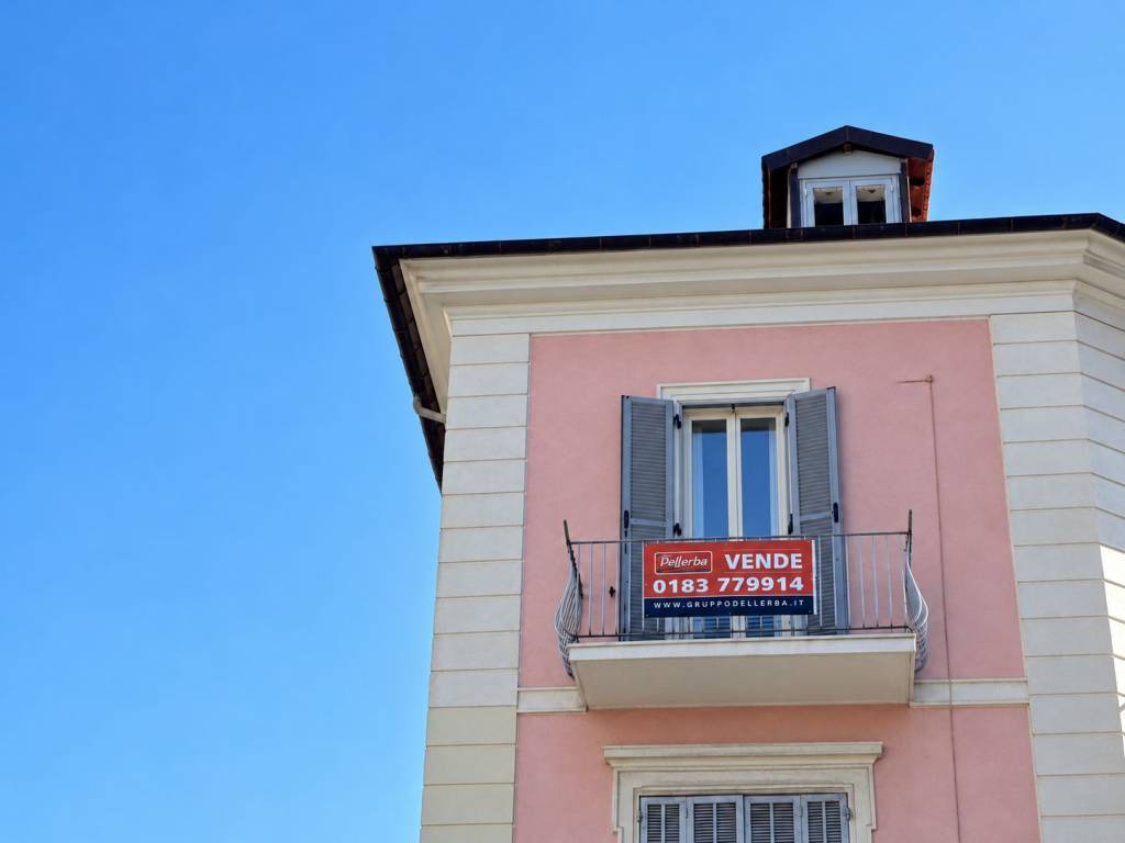 appartamento in vendita ad Imperia in zona Oneglia