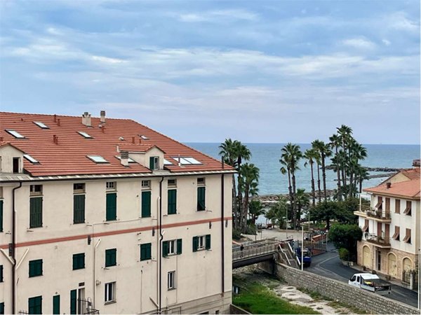 appartamento in vendita ad Imperia in zona Porto Maurizio