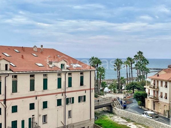 appartamento in vendita ad Imperia in zona Porto Maurizio