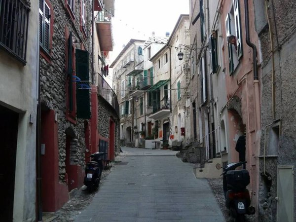 appartamento in vendita ad Isolabona