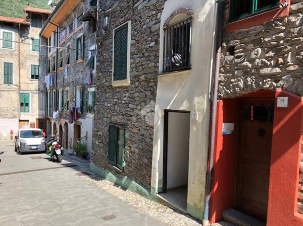 appartamento in vendita ad Isolabona