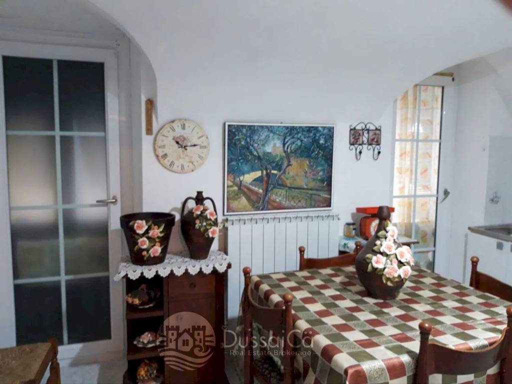 appartamento in vendita ad Isolabona