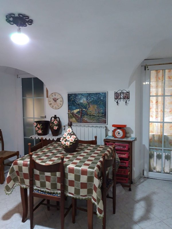 appartamento in vendita ad Isolabona