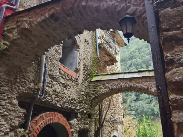 appartamento in vendita ad Isolabona