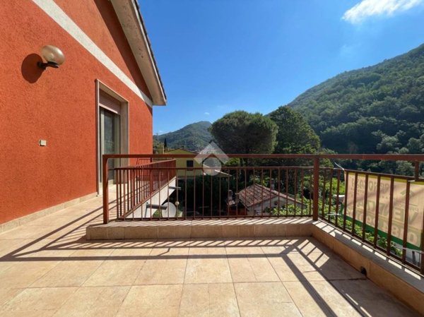 appartamento in vendita ad Isolabona