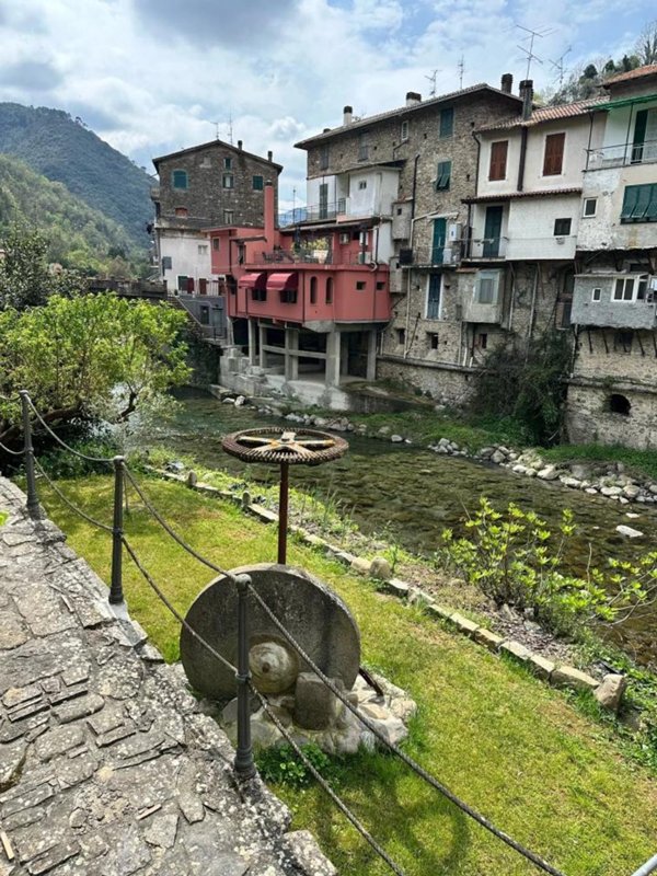 appartamento in vendita ad Isolabona