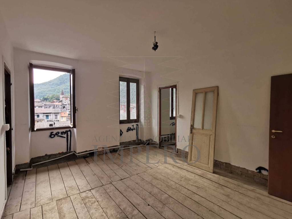 appartamento in vendita ad Isolabona